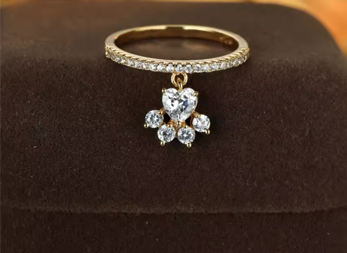 Gold paw animal ring