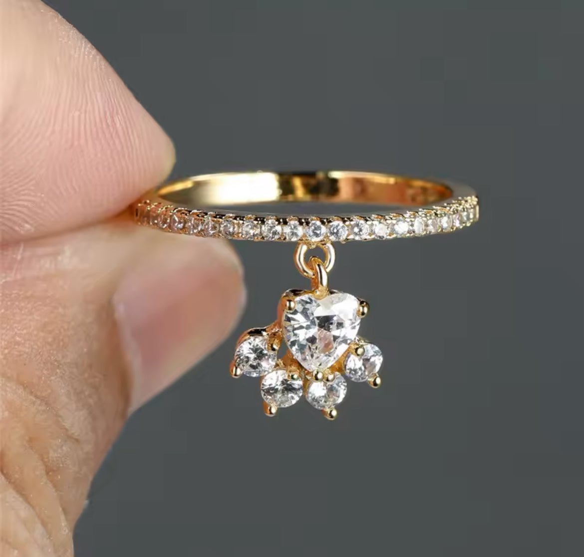 Gold paw animal ring