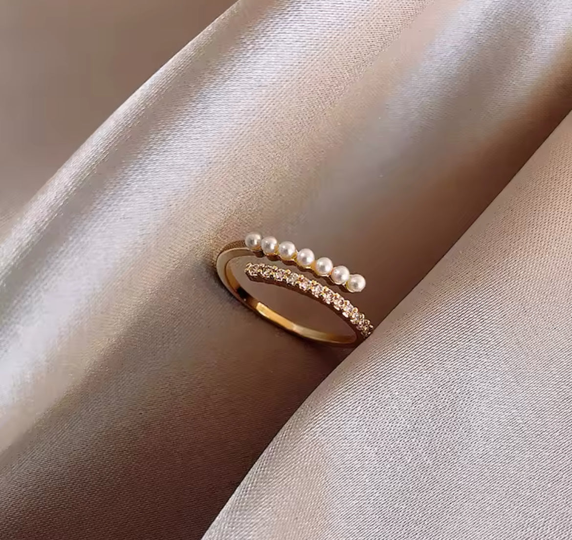 Stackable rhinestone ring with pearls