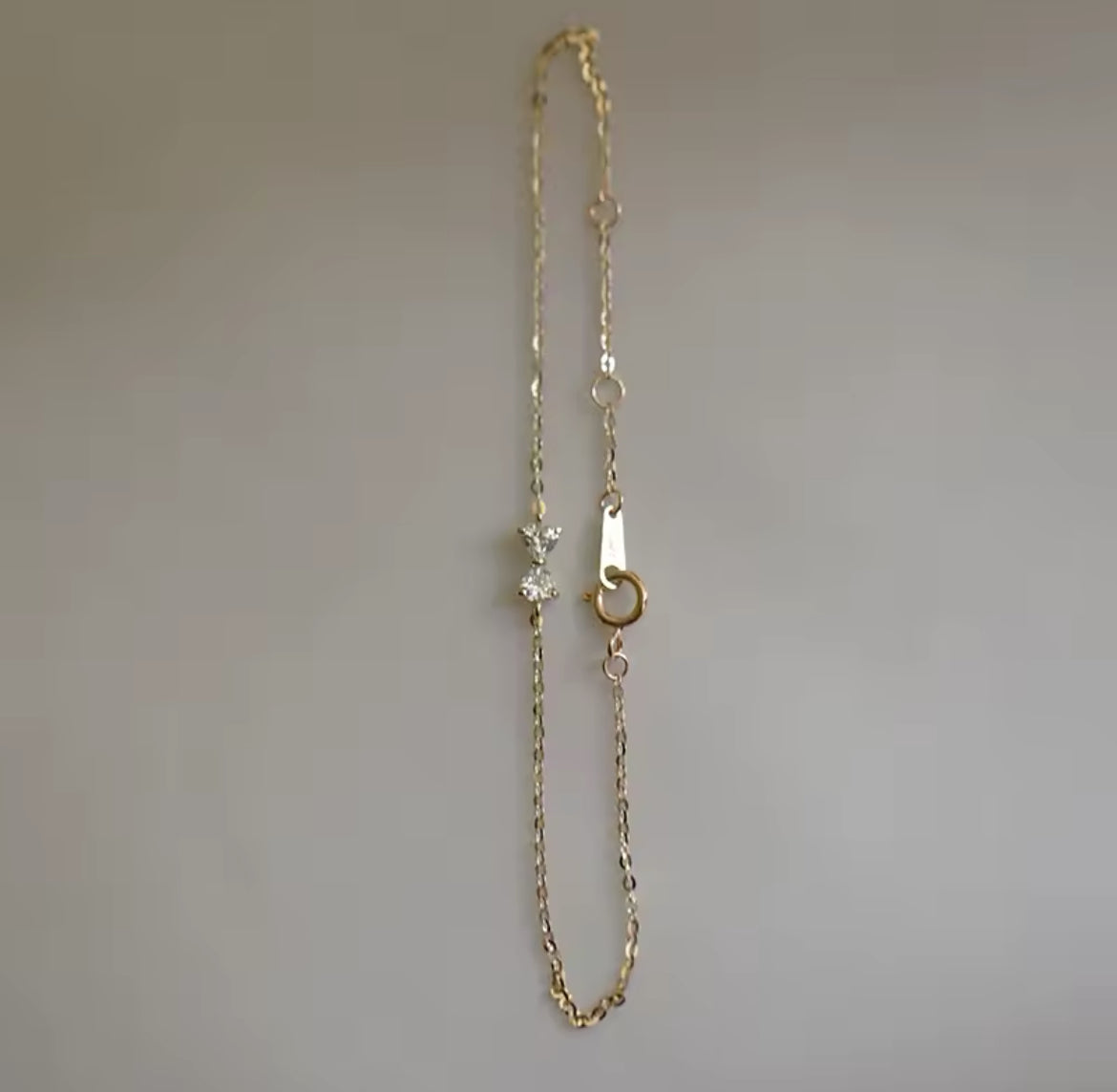Bow charm bracelet