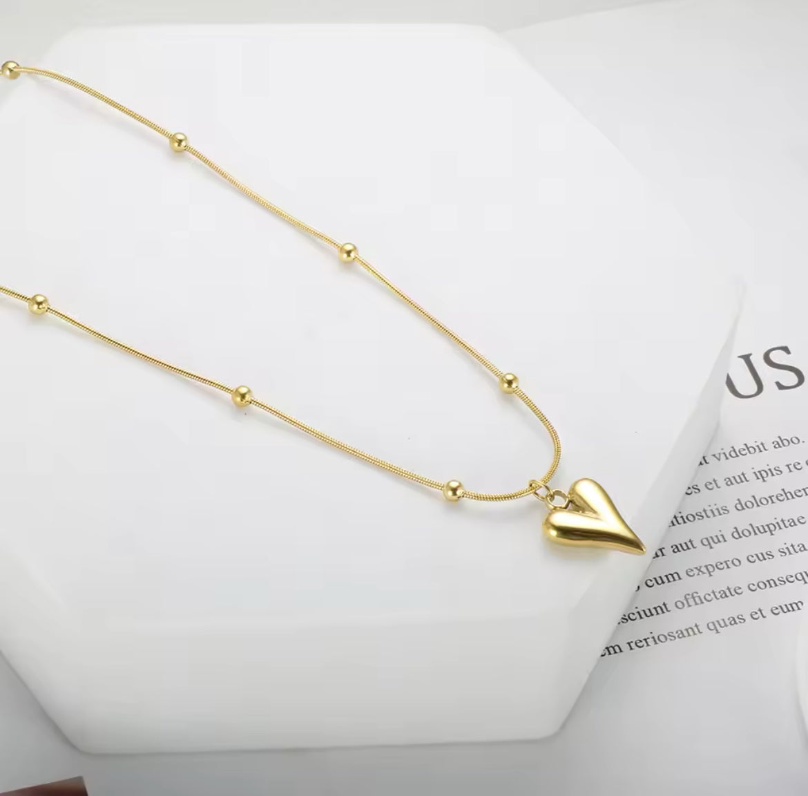 Gold heart necklace